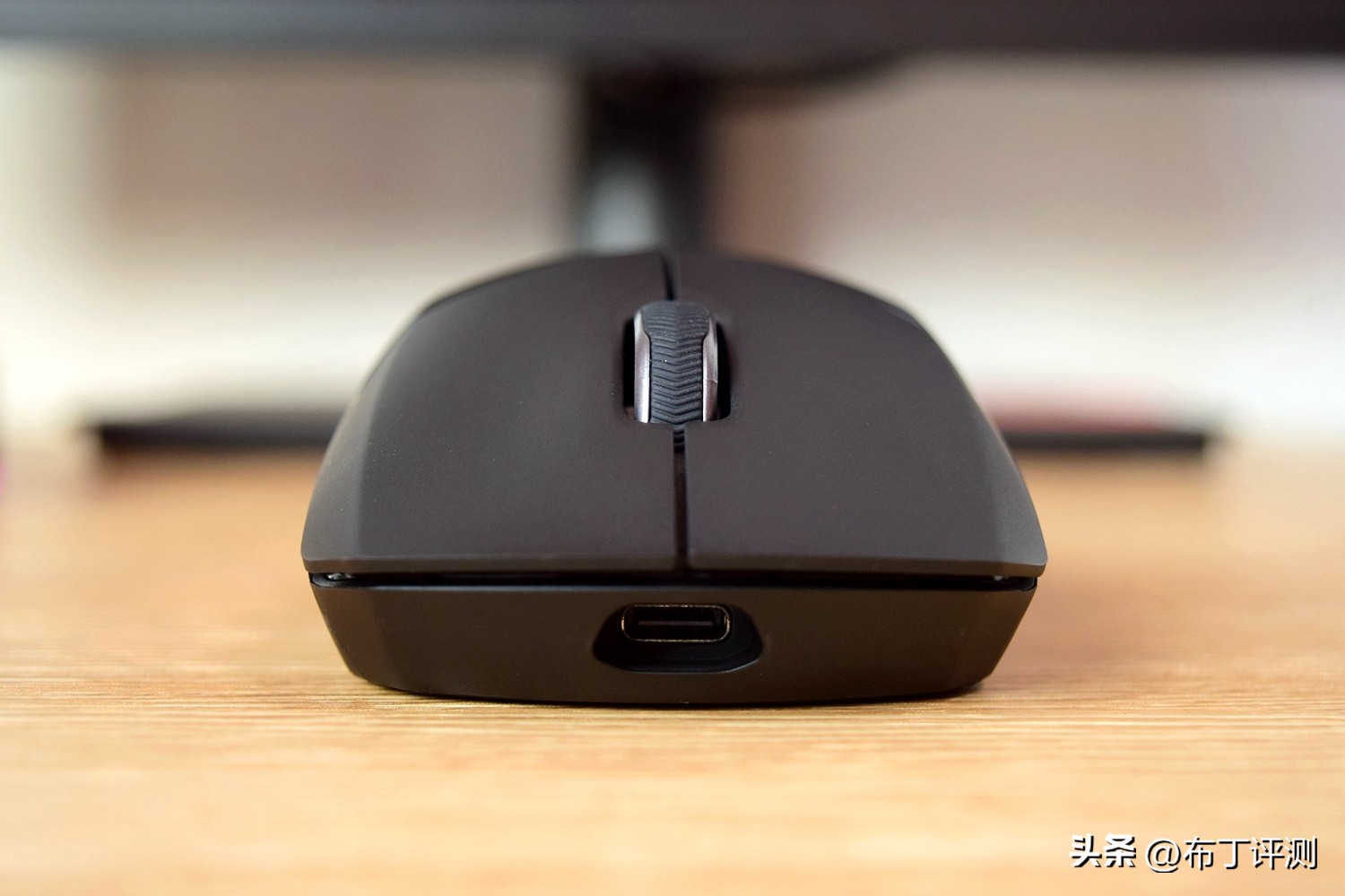 入门级无线游戏电竞鼠标,目前最好用的有线游戏鼠标