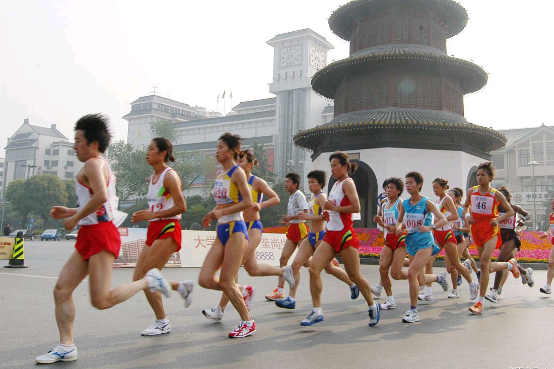 小步幅跑步技巧推荐,慢跑步幅越小越好吗