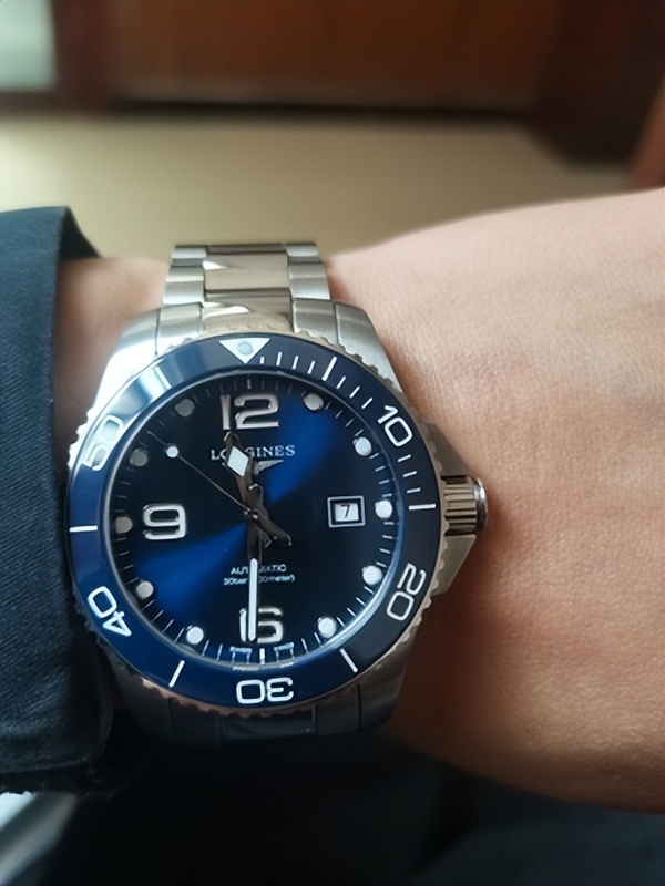 浪琴康卡斯和雷达,浪琴手表和浪琴康卡斯的区别