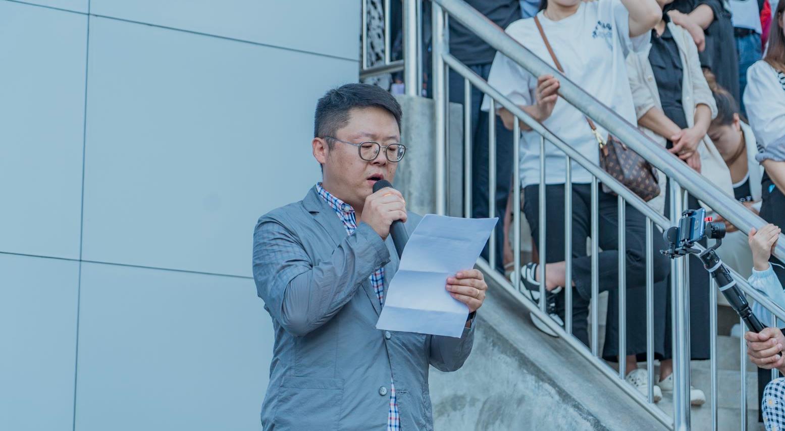 宝鸡新希望中学军训训练视频,宝鸡新希望中学教学怎样