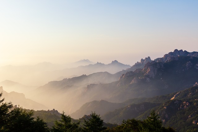 打卡青岛最美海滩银沙滩,青岛魅力海滩