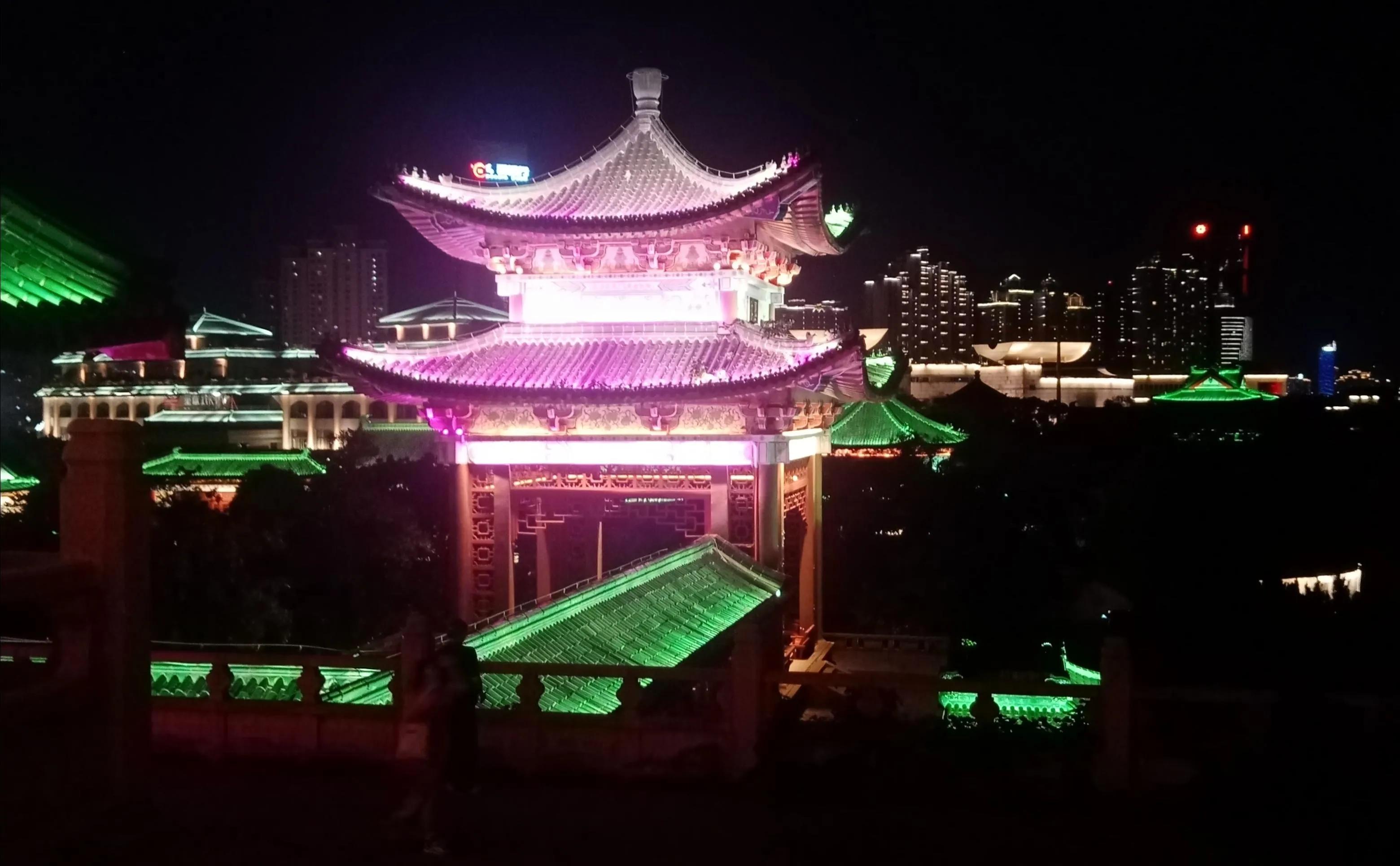 滕王阁是江南的三大名楼,滕王阁是我国三大名楼之首吗