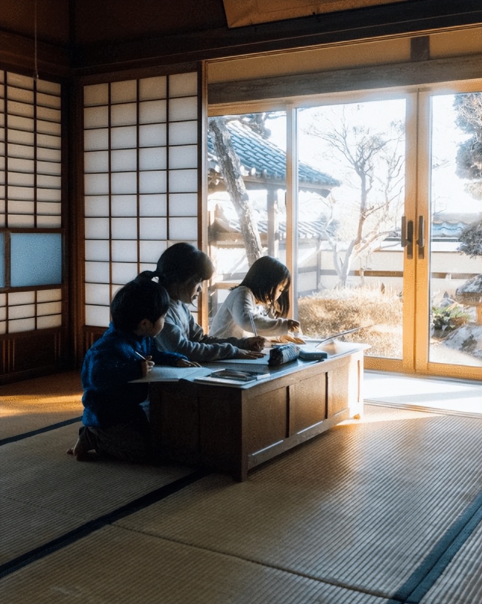 爸爸拍坏人女儿却被偷走完整版,日本老爸偷拍儿子的丑照