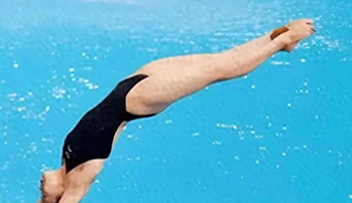 女运动员的痛苦程度,女运动员赛场上痛苦哭