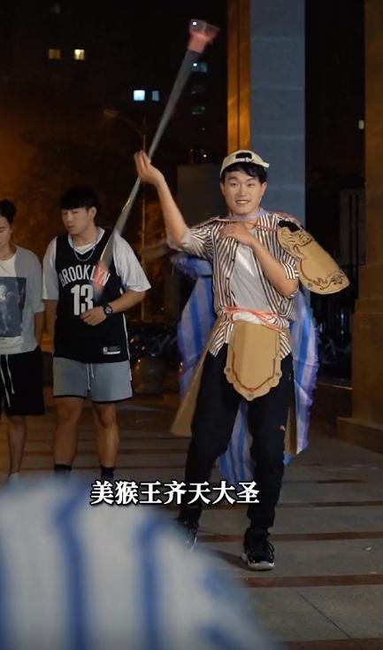 在抖音上最火的魔术师,魔术师水上漫步视频