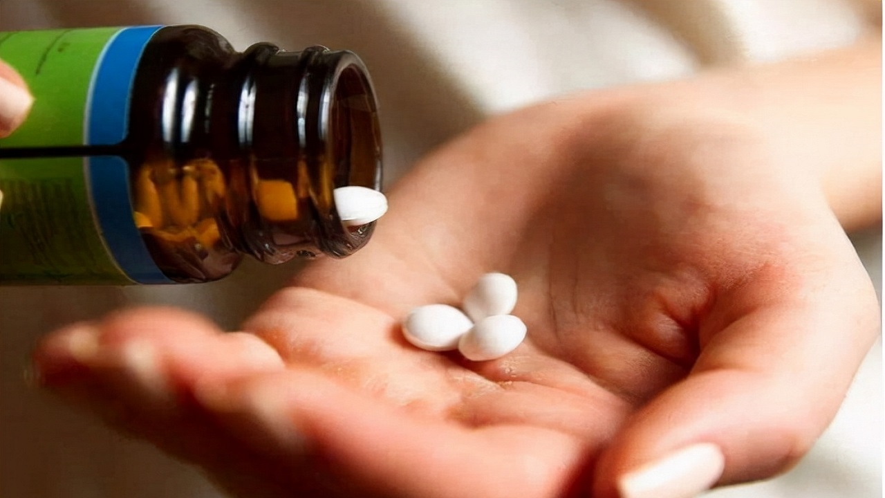 甲钴胺高血压可以吃么,甲钴胺片治疗腰椎突出好吗