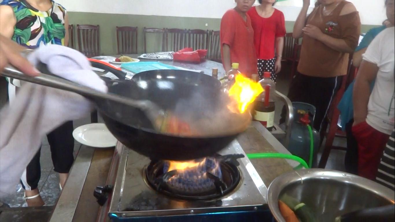 一辈子都吃不腻的西红柿炒鸡蛋,简单的家常菜西红柿炒鸡蛋