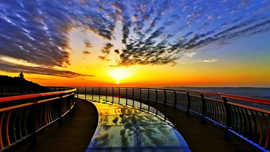 毕业旅行贵州景点攻略,成都毕业旅行的最佳去处最新报价