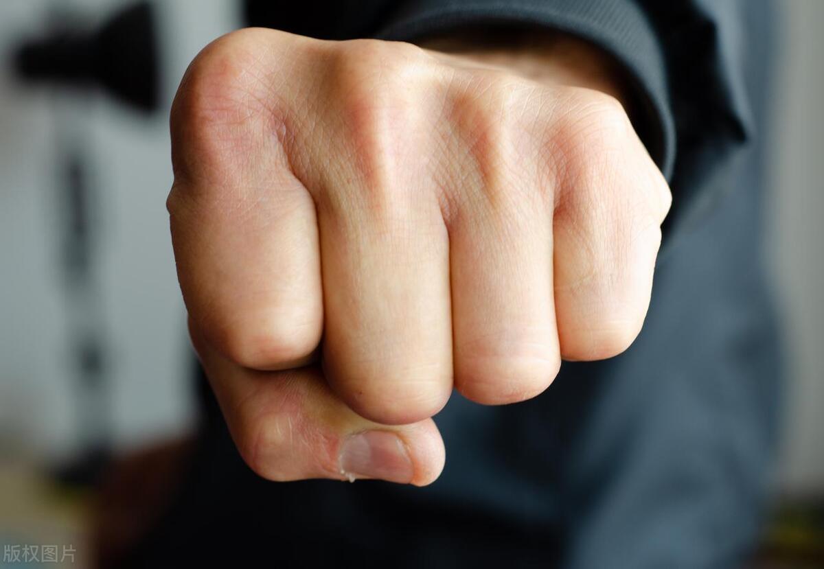 散打怎么自己练基本功,散打怎么练躲闪