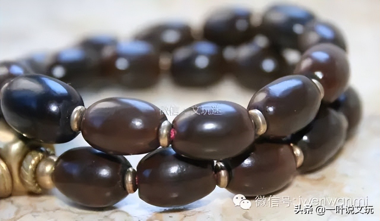 这玩意儿15元一斤,改成手串后要申遗?!太TM离谱了吧?