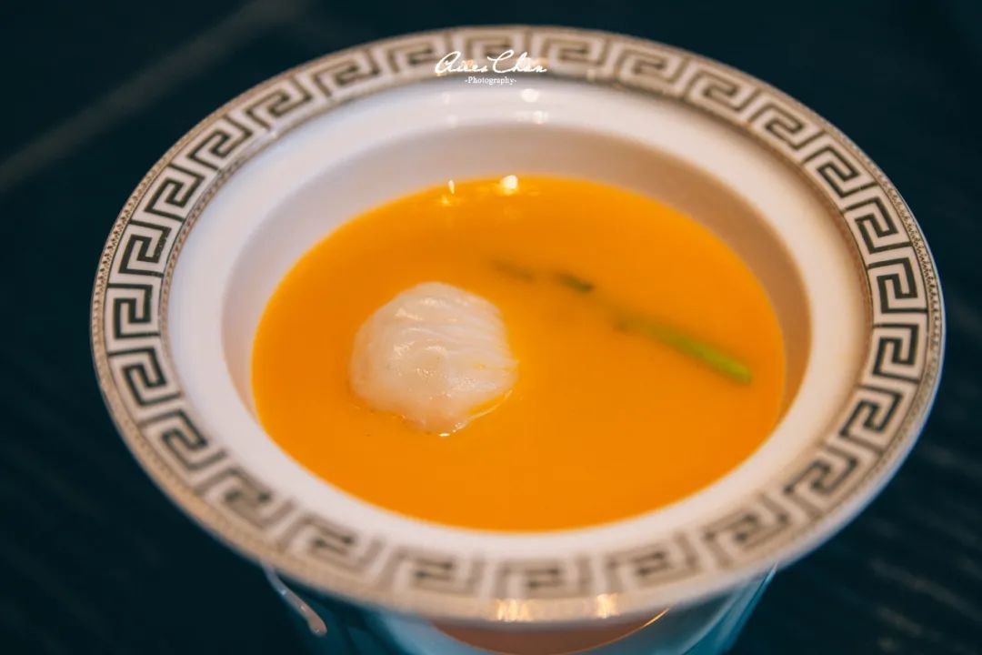 它是岭南花园的代表作，更是华南洲际的新旗舰