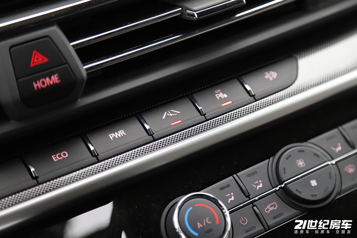 上汽大通旅行家旗舰版与豪华版,上汽大通旅行家v100车主评测