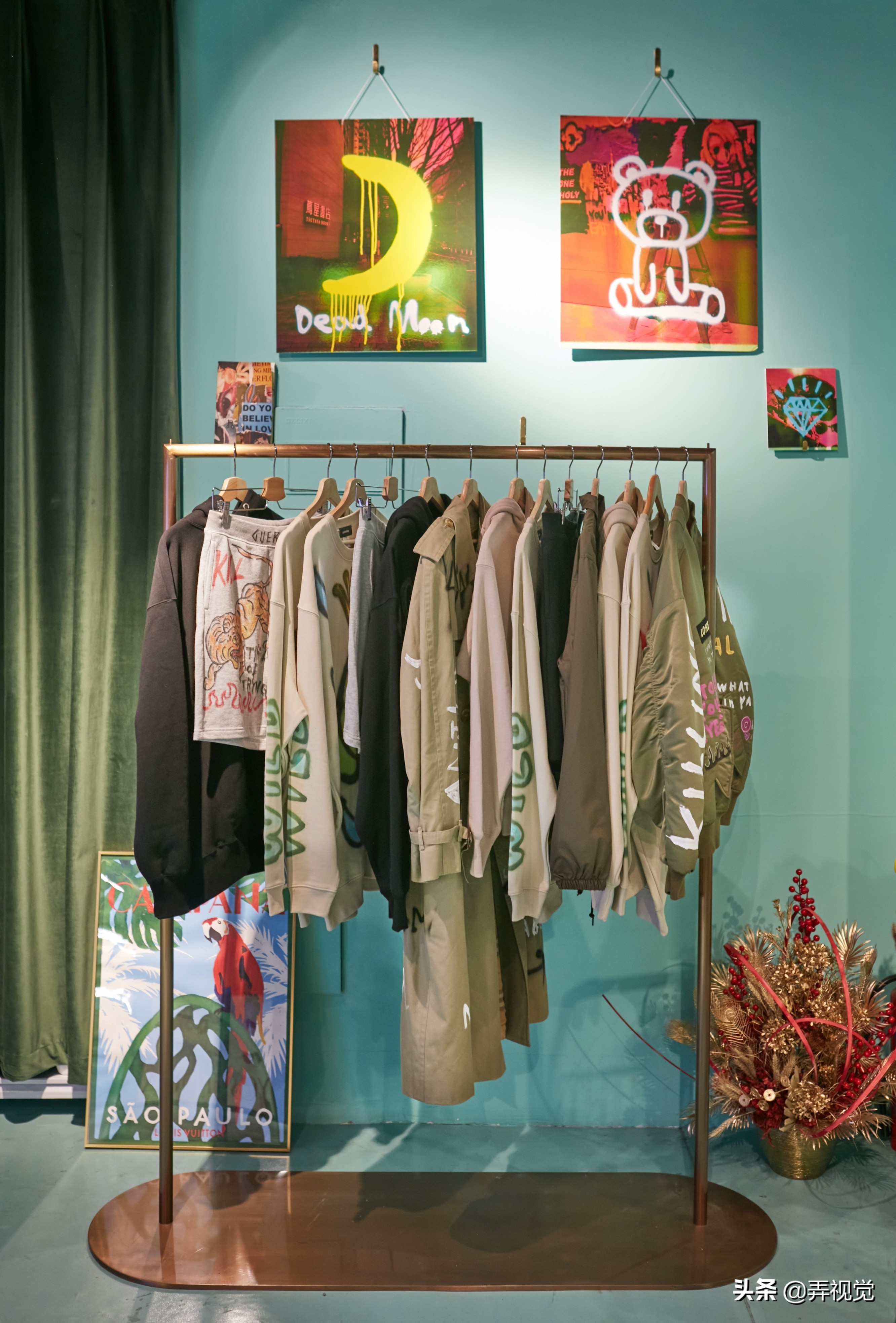 鏃ョ郴娓灏忎紬娼墝,灏忎紬鏃ョ郴娼墝