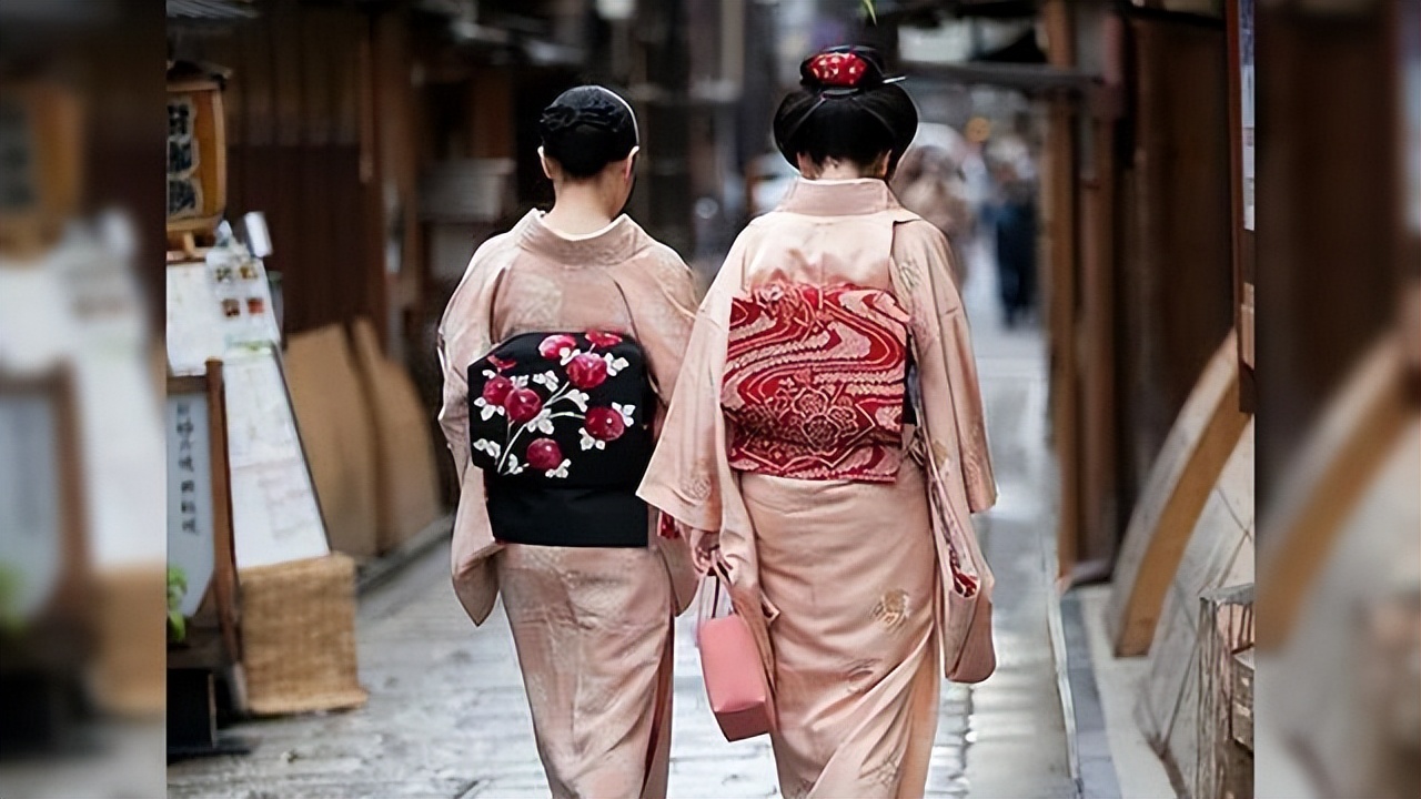 日本旅游遇见有人敲门,在日本旅游遇到妹子