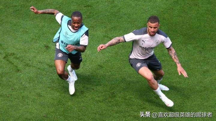 斯特林跑的姿势怎么那么怪呢,斯特林奇葩招式