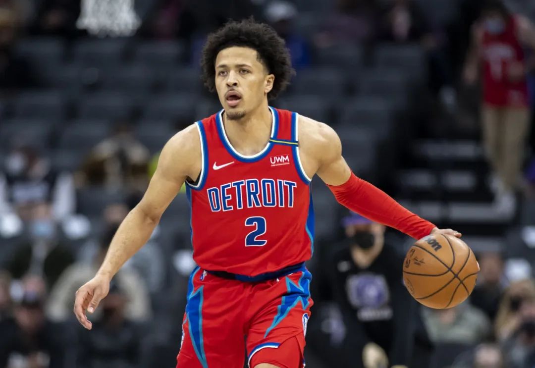 篮网28分逆转绿军,篮网28分逆转勇士