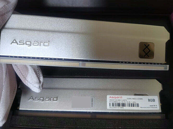 ddr5与ddr4内存买哪个好,ddr5和ddr4能用一样的内存