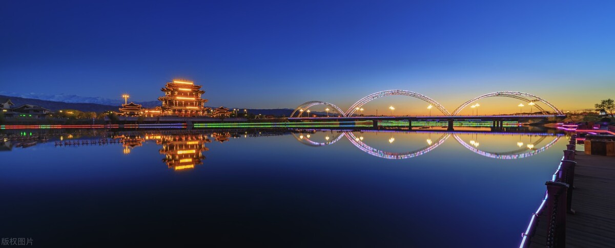 所有人都生活在异乡,异乡人想念自己的故乡