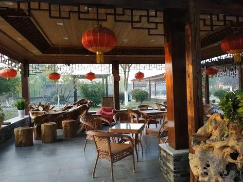 男子花10万块买了8套房子是真的吗,男子花10块买8套房子