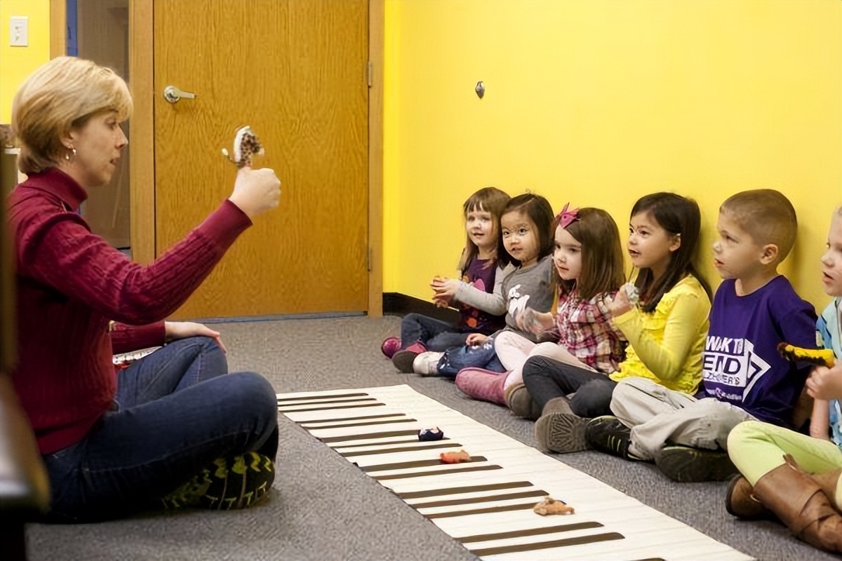 自闭症儿童奥尔夫音乐疗法案例,自闭症幼儿奥尔夫音乐律动