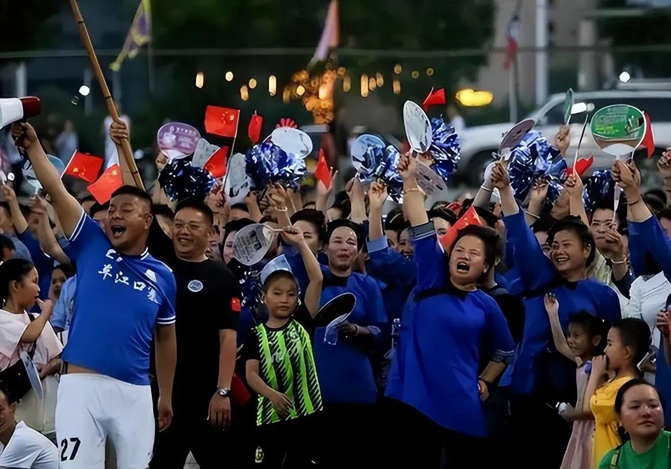 董路点评贵州村超,董路谈村超和英超