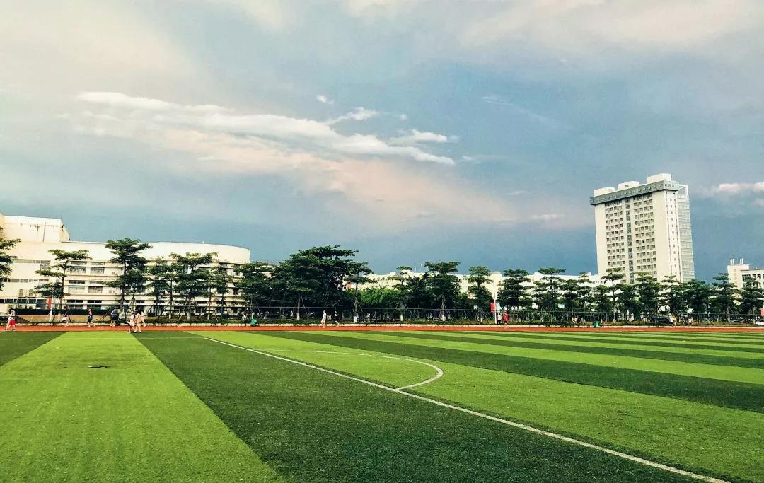 小海螺在海南大学考研：海大的美，不止在风景，还在你们