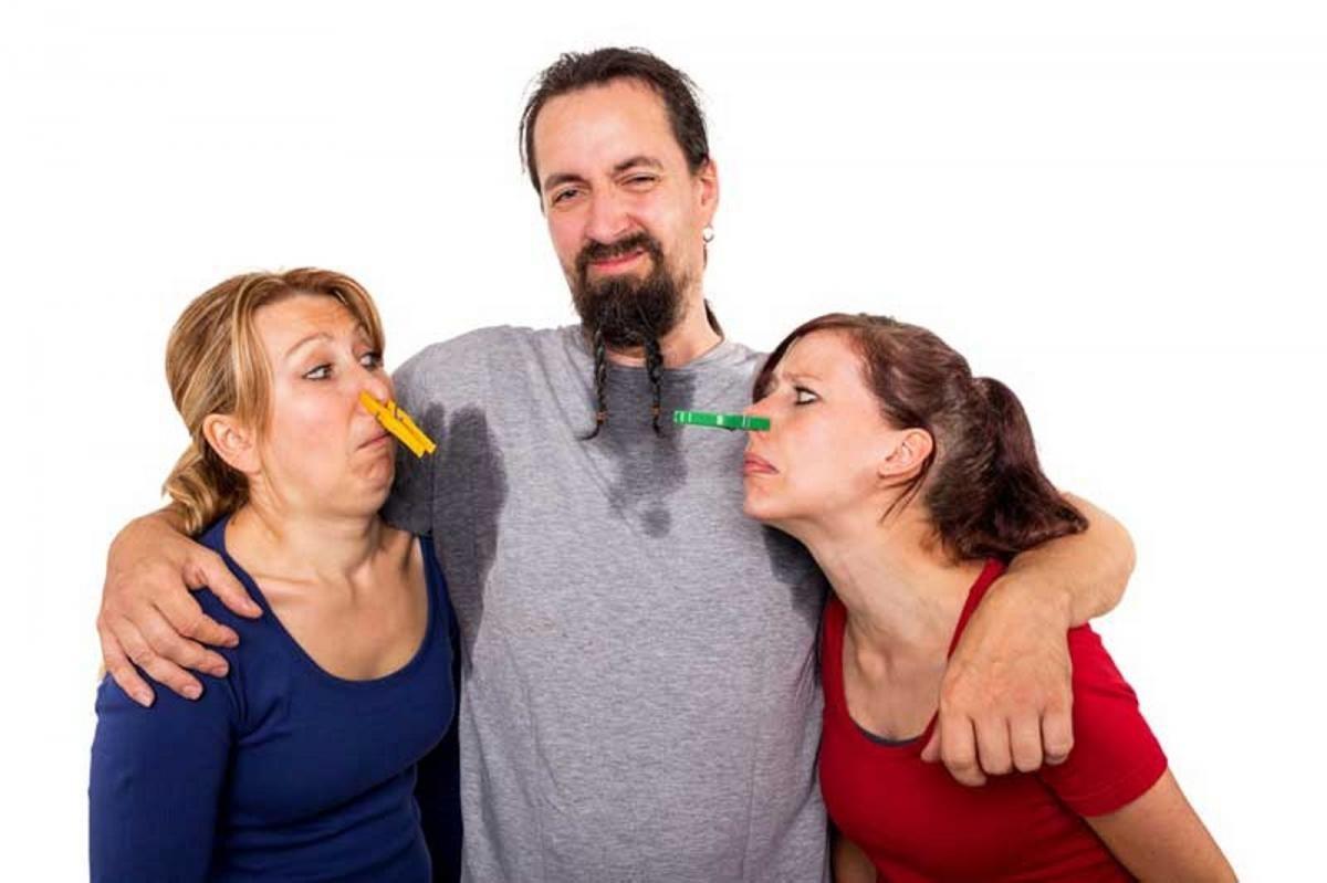 为什么西方人狐臭很少有人治疗呢,狐臭是所有人都有吗