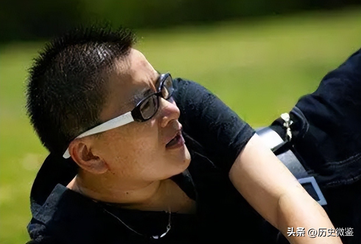 2005年宁夏一女孩通过手术变成男人,术后经历三段感情,至今单身