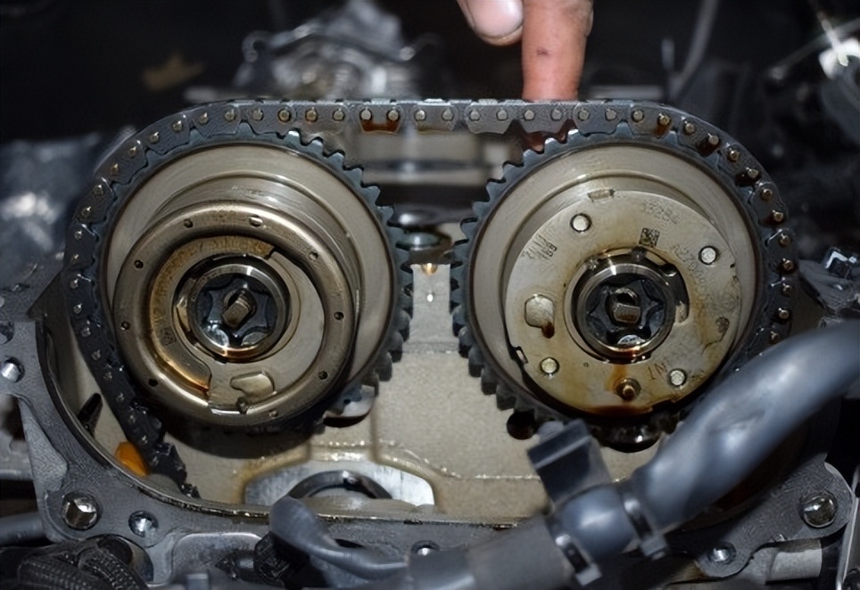 宝马和奔驰哪个故障率更高,奔驰e宝马5哪个故障率低