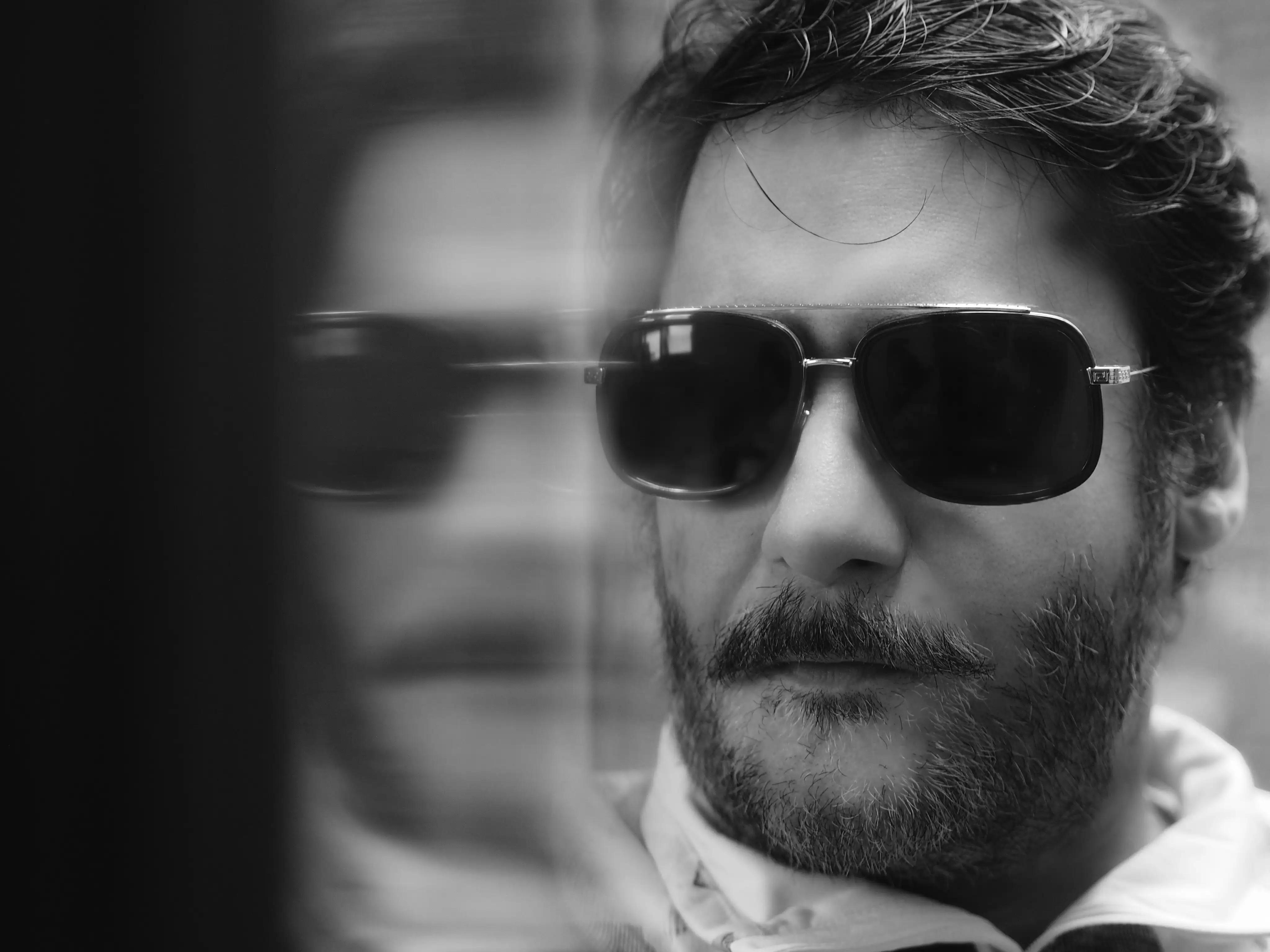 线上虚拟试戴引领潮流！WarbyParker的创新模式征服消费者