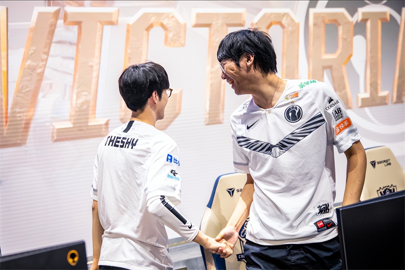 粉丝说nings8fmvp实至名归,ig夺冠s8总决赛fmvp该给ning还是theshy