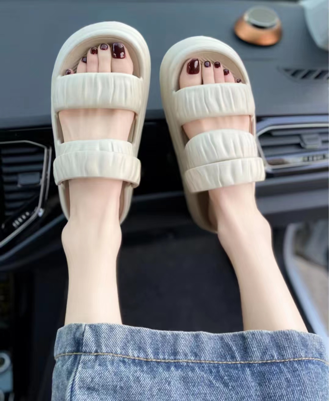 女人夏天常备这8双鞋子，舒适又好看，搭配裤子、裙子有高级感