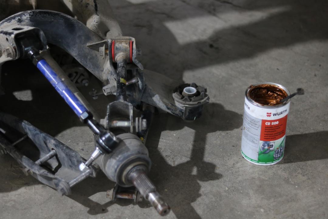 皇冠3.0经典老车翻新复活视频,丰田皇冠13代翻新