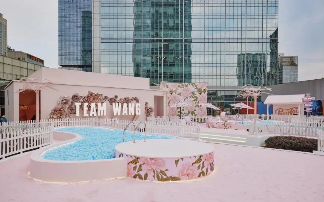 同样是快闪店，看燕京啤酒、PUMA、唐老鸭5大品牌如何玩出新高度