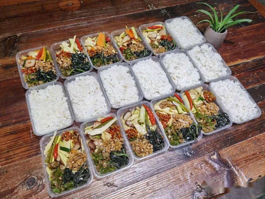 十元盒饭姐现状,官方回应安徽十元盒饭姐事件