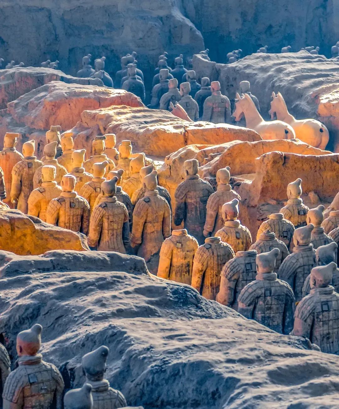 秦始皇兵马俑二号坑的介绍,秦始皇兵马俑的颜色是什么