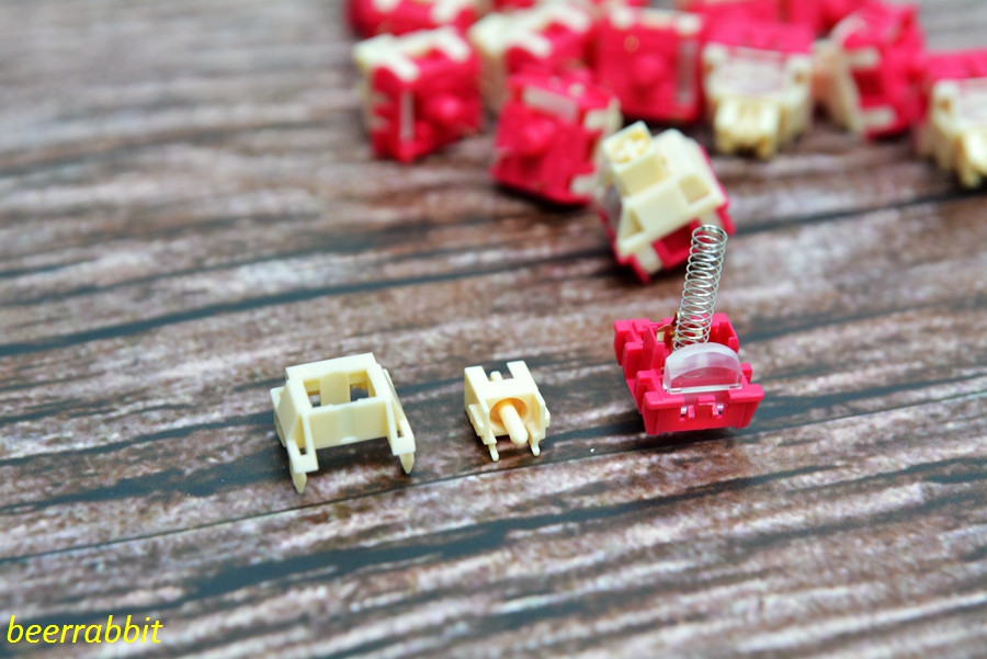 珂芝k75ttc烈焰紫,k75珂芝ttc快银轴是性能版吗