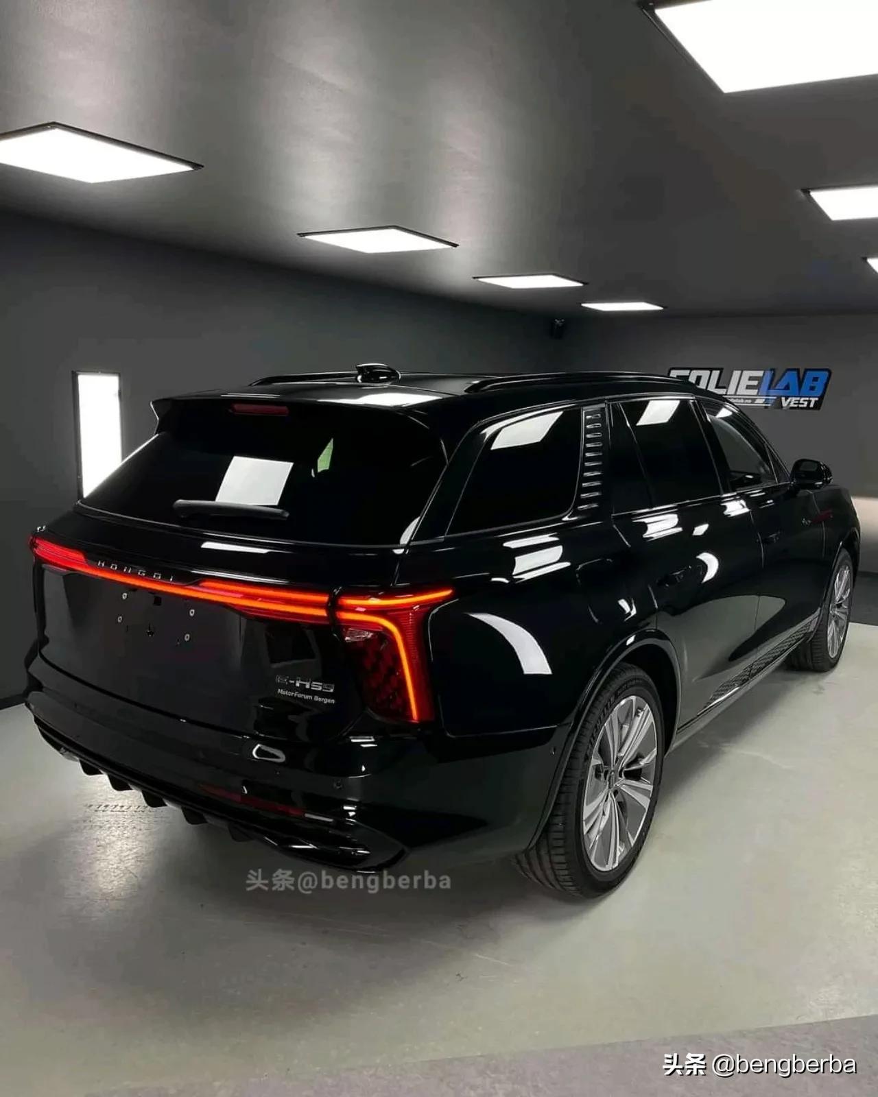 2022新款红旗e-hs9燃油版五座,红旗hs9出口多少钱