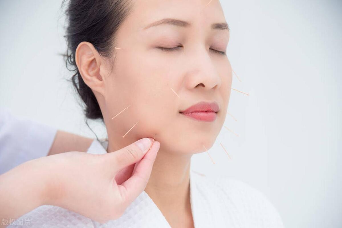 左半边头疼恶心想吐是怎么回事,经常半边头疼是怎么回事吃什么药