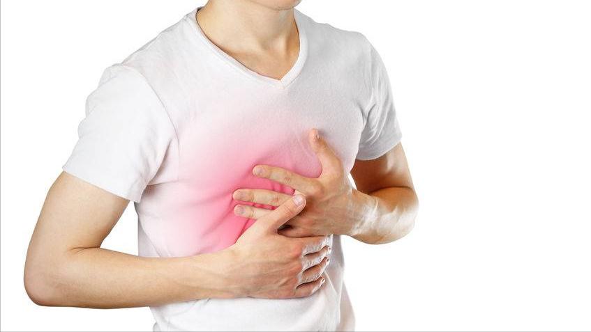 胸痛失眠盗汗是怎么回事,胸膜炎盗汗的症状