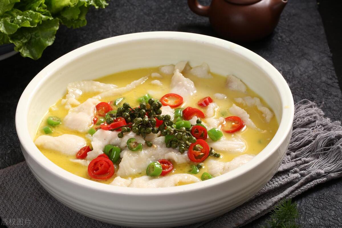 贵州正宗酸汤鱼做法,正宗贵州凯里酸汤鱼蘸料做法