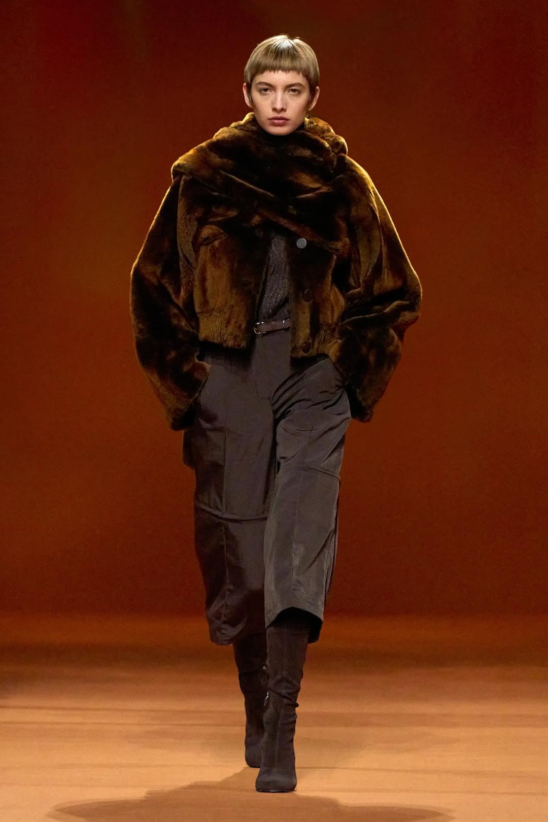 2023秋冬伦敦时装周收官,2022秋冬巴黎时装周什么时候开始