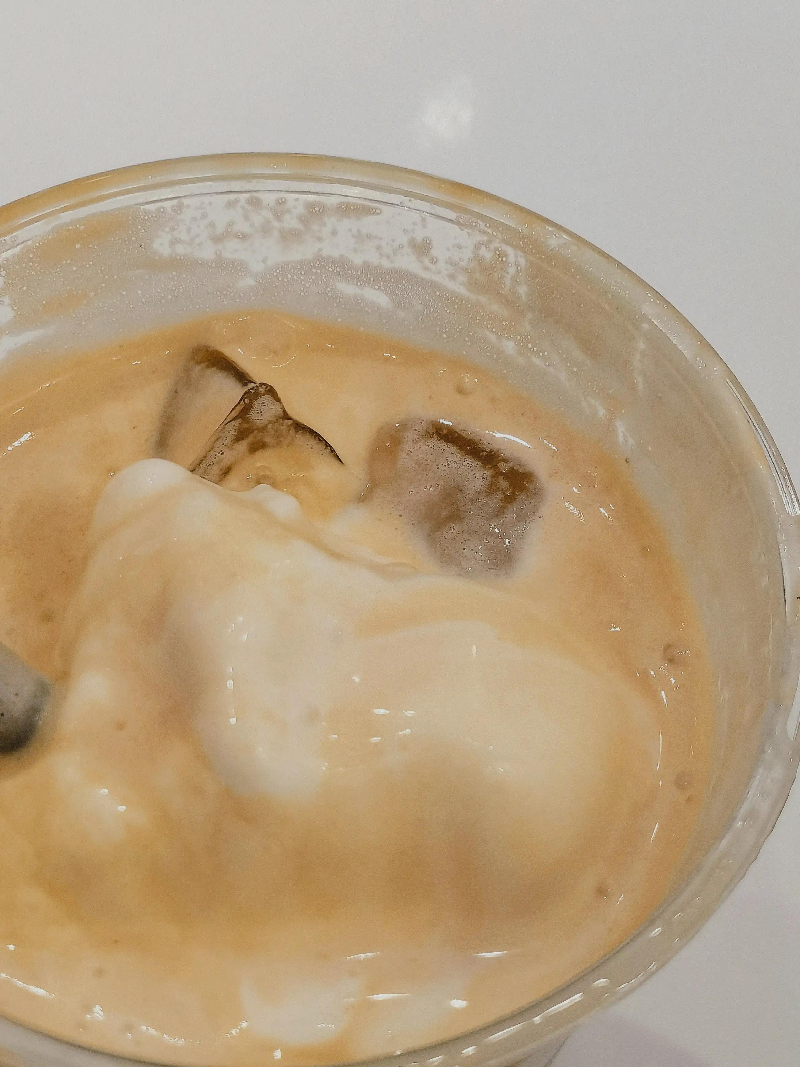 这家咖啡馆不错,新开一家超有范的咖啡店