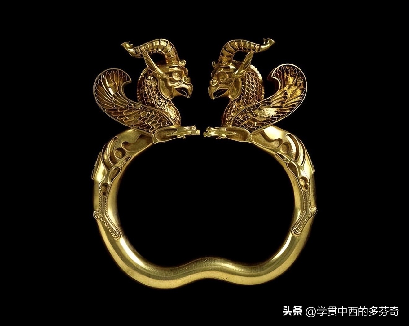 结婚戒指由来的故事,哪个年代的戒指都是祖传的