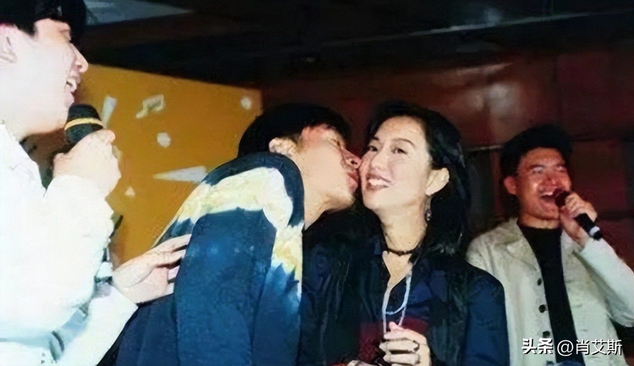 郑秀文恋爱百分百感觉,郑秀文首谈老公出轨对象