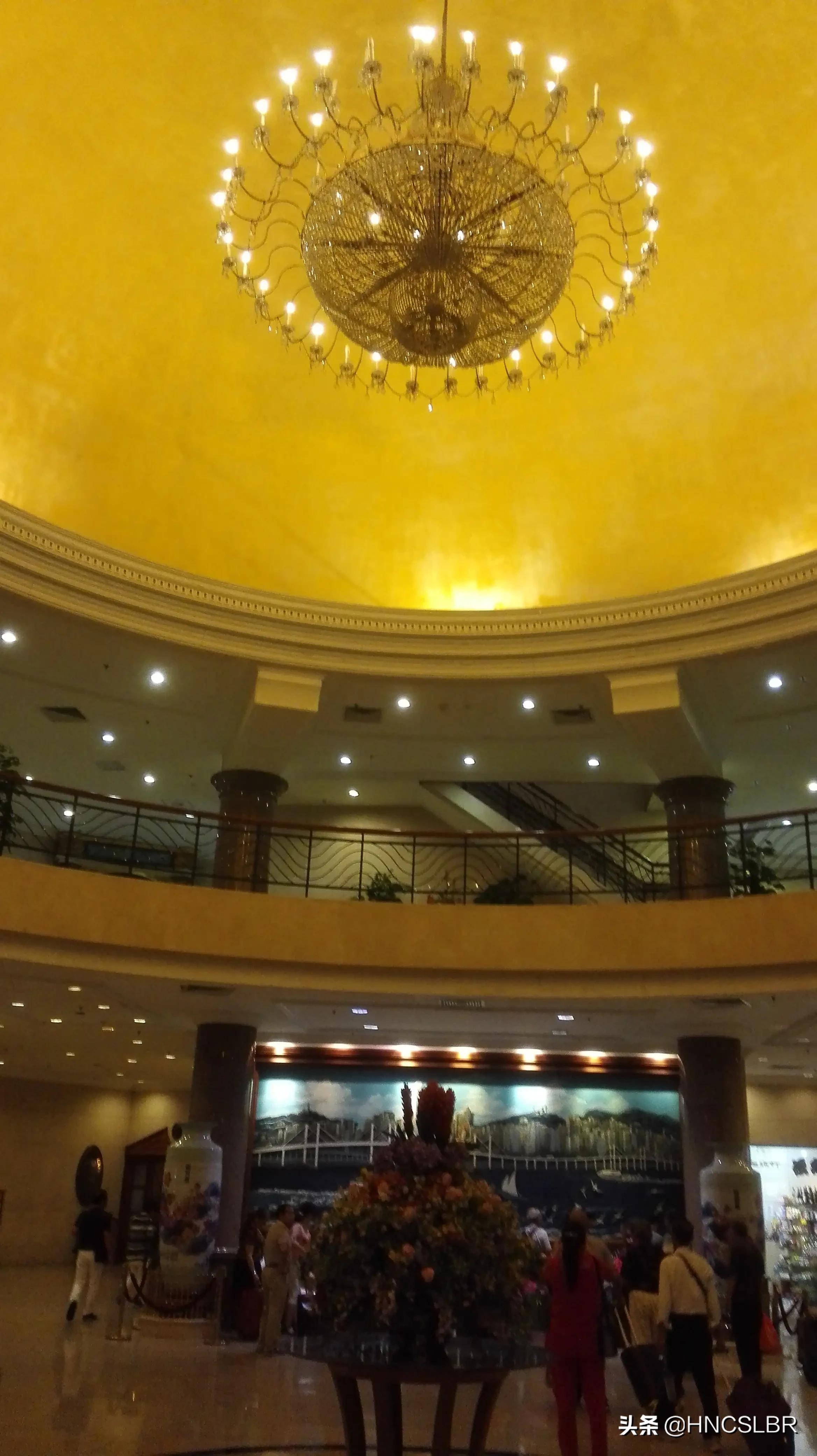 澳门皇庭海景酒店附近就餐地点,澳门皇庭海景酒店上班女孩子衣服