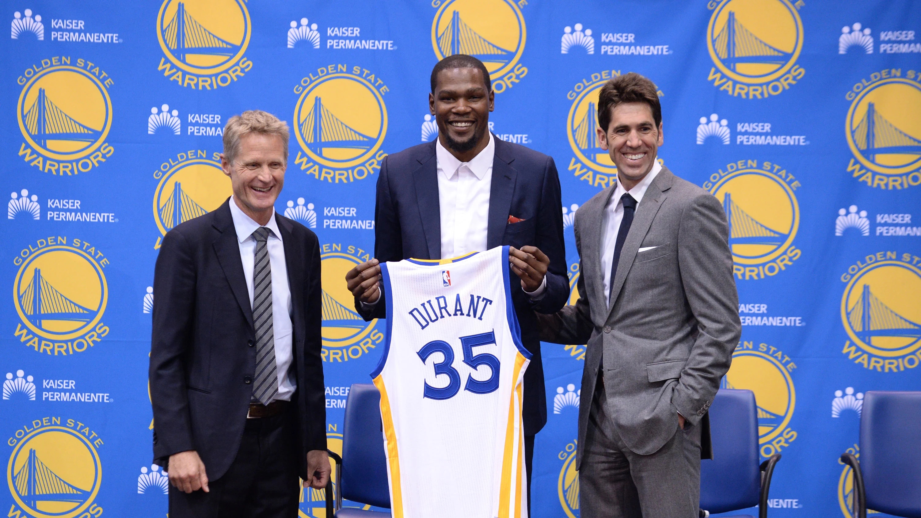 保罗乔治后撤步三分单打杜兰特,保罗乔治真正实力