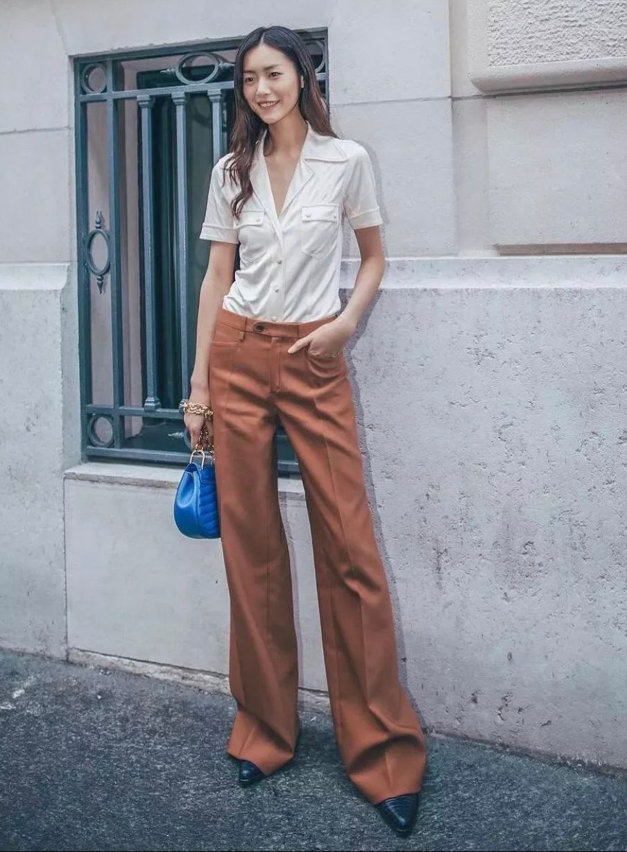 刘雯穿红裤子的搭配,刘雯穿什么样的裤子好看