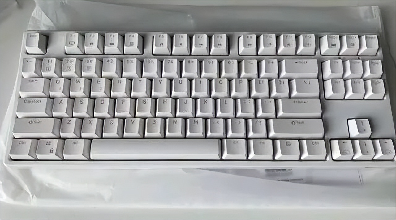 87键盘和104键盘键位差距一样吗,标准键盘都有哪些键位啊