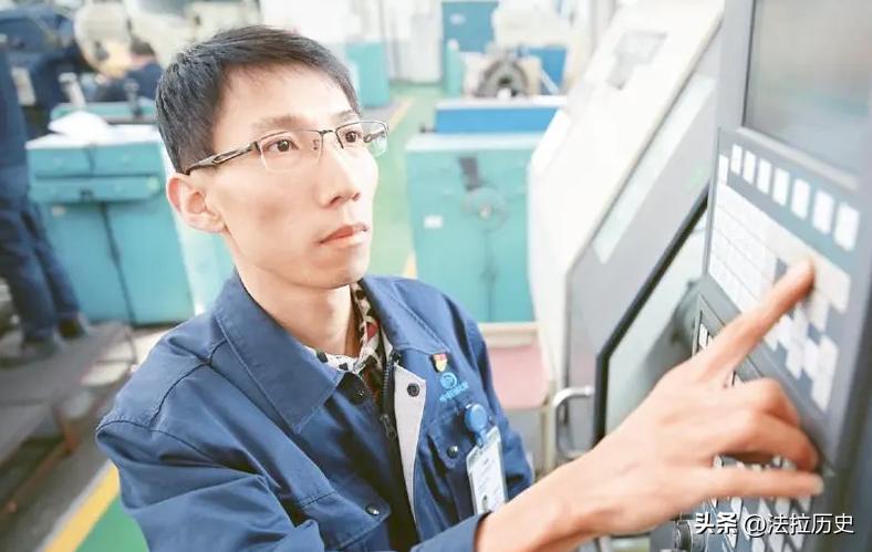 给你1000万离开中国!美国开出天价薪资,只为挖走一名中国技校生